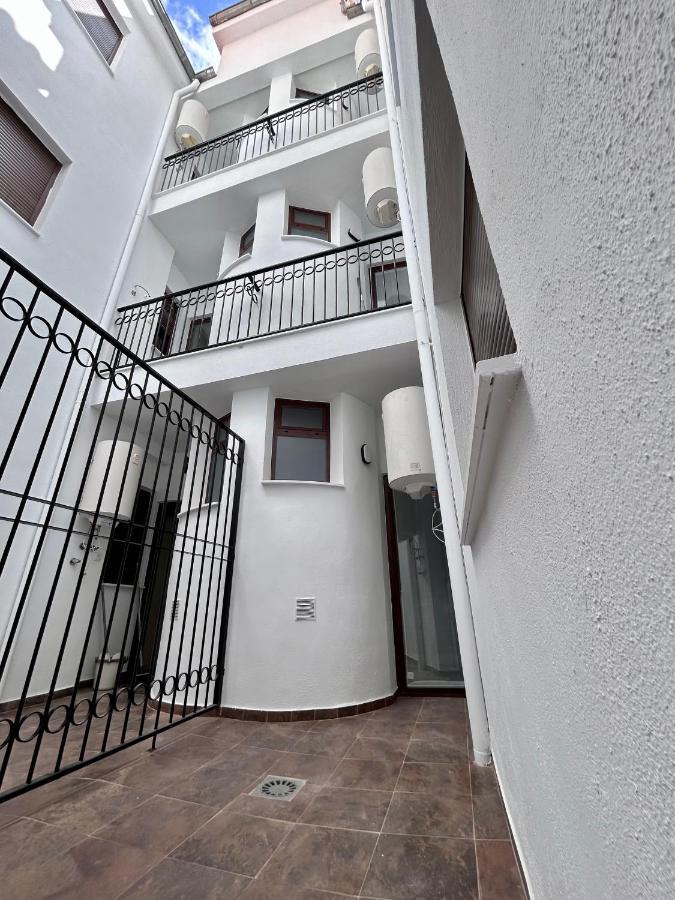 Apartamentos La Catedral De Jaén מראה חיצוני תמונה